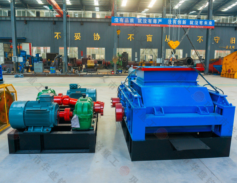 石英石制砂用什么機(jī)器效果好？對輥式制砂機(jī)多少錢